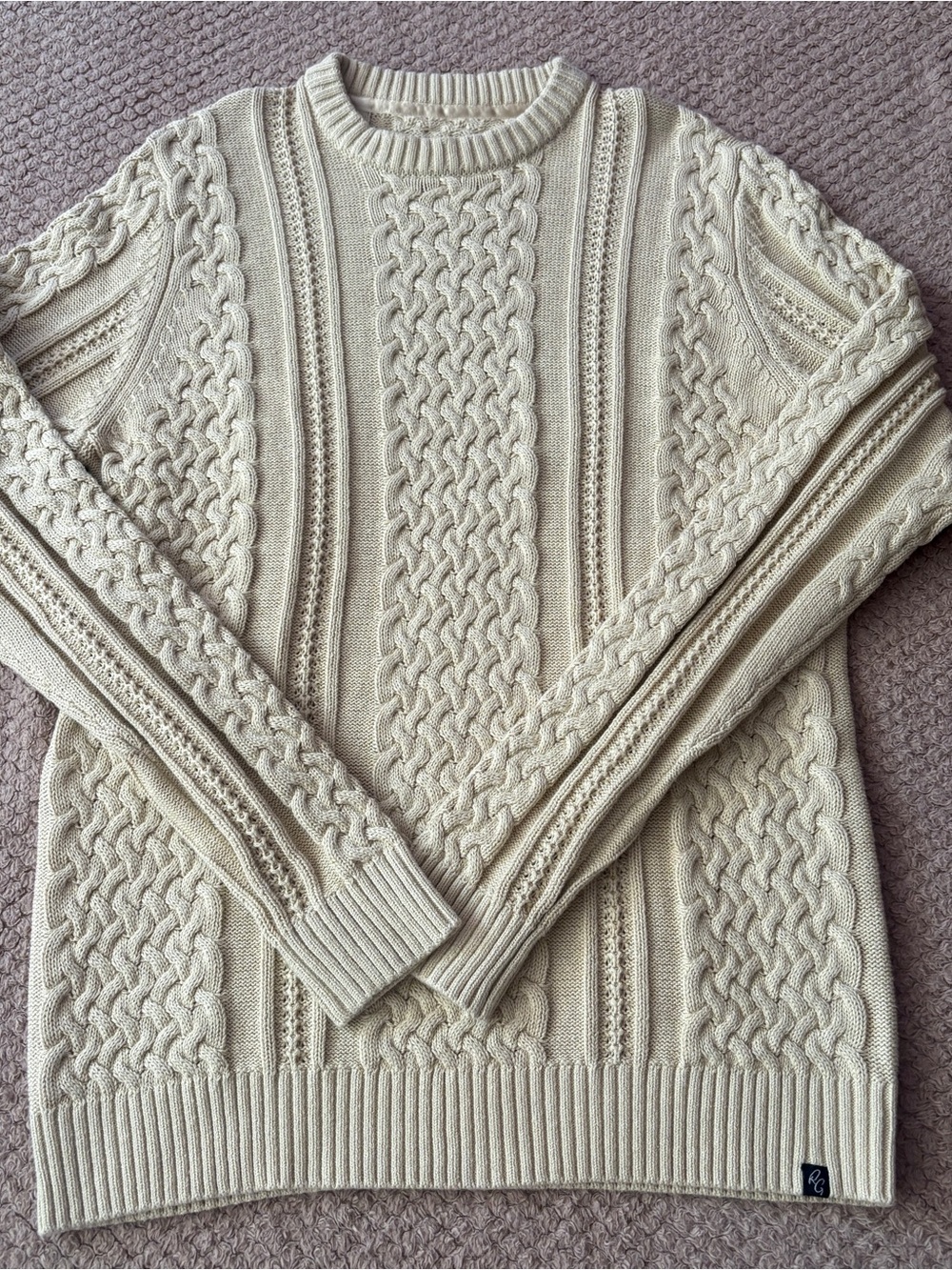 NWOT Robert Graham Cream Cable-Knit Crewneck Sweater